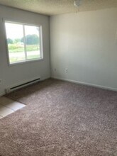 405 Plaza Heights Rd in Marshalltown, IA - Building Photo - Building Photo