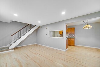 235 Harvest Ct in Vernon Hills, IL - Building Photo - Building Photo