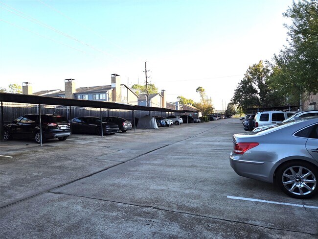 10053 Westpark Dr in Houston, TX - Building Photo - Building Photo