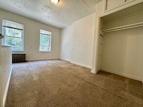 77 Bates St in Pittsburgh, PA - Building Photo - Building Photo