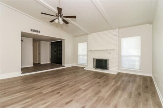 7330 Long Canyon Trail in Dallas, TX - Building Photo - Building Photo