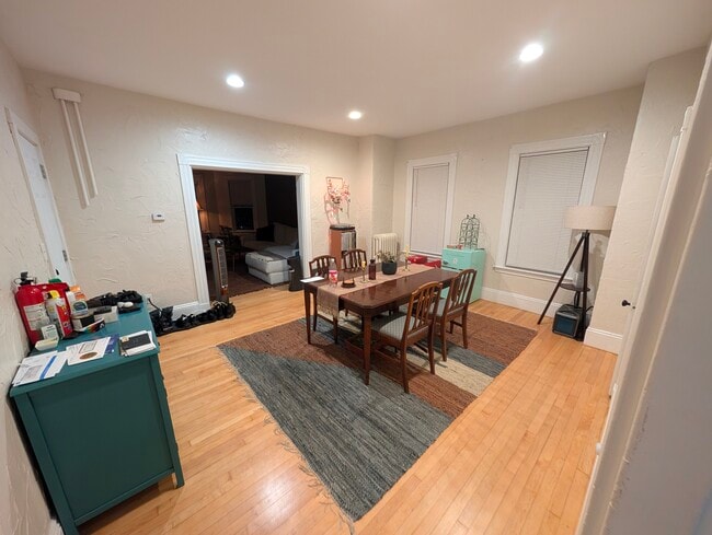 578 Main St, Unit Apt. 2 in Medford, MA - Building Photo - Building Photo