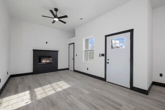 217 W Ramsey in Buffalo, MO - Building Photo - Building Photo