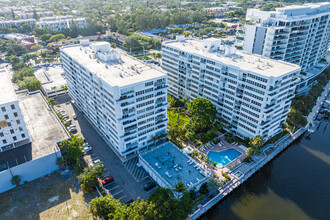 East Point Towers in Fort Lauderdale, FL - Building Photo - Building Photo