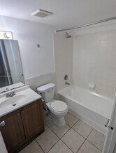 1200 Lake Victoria Dr in Royal Palm Beach, FL - Building Photo - Building Photo