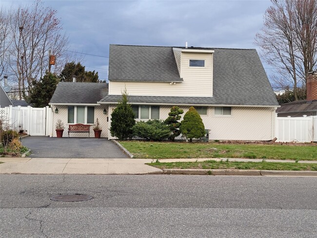 property at 93 Cherry Ln