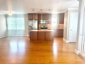 306 Lincoln Ave in Secaucus, NJ - Building Photo - Building Photo