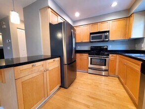 7410 4th Ave NE in Seattle, WA - Building Photo - Building Photo