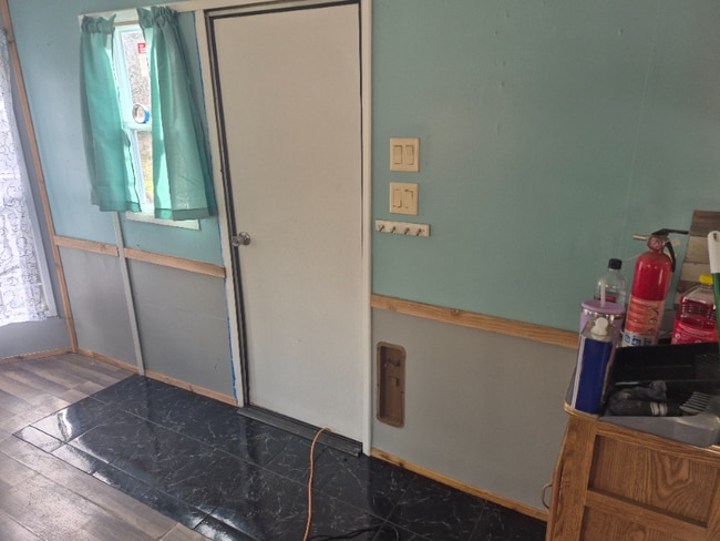 property at 111 W Grizdale Dr