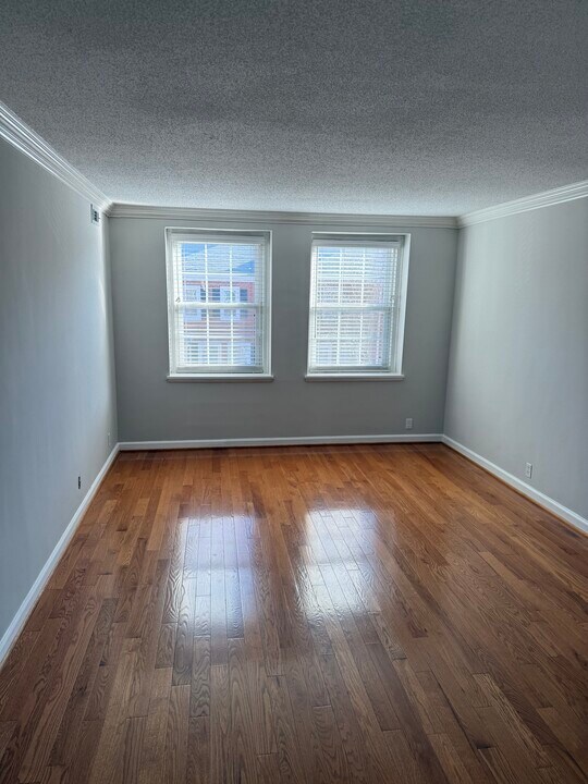 4724 29th St S, Unit B2 in Arlington, VA - Foto de edificio