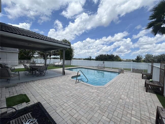 property at 5708 S Plum Bay Pkwy
