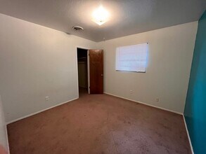 601 Barnett Dr in Roswell, NM - Building Photo - Building Photo