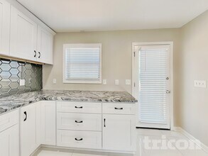 4963 Preswick Ct in Marietta, GA - Foto de edificio - Building Photo