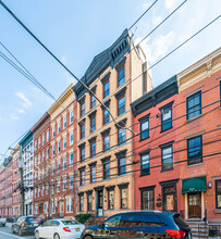 919 Park Ave in Hoboken, NJ - Building Photo - Building Photo