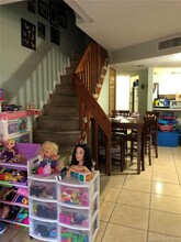 180 Royal Palm Rd-Unit -216 in Hialeah, FL - Building Photo - Building Photo