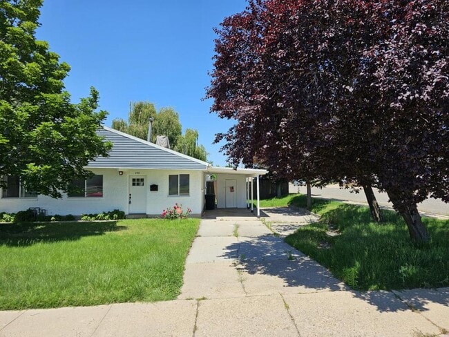 190 W 2050 N in Sunset, UT - Building Photo - Building Photo