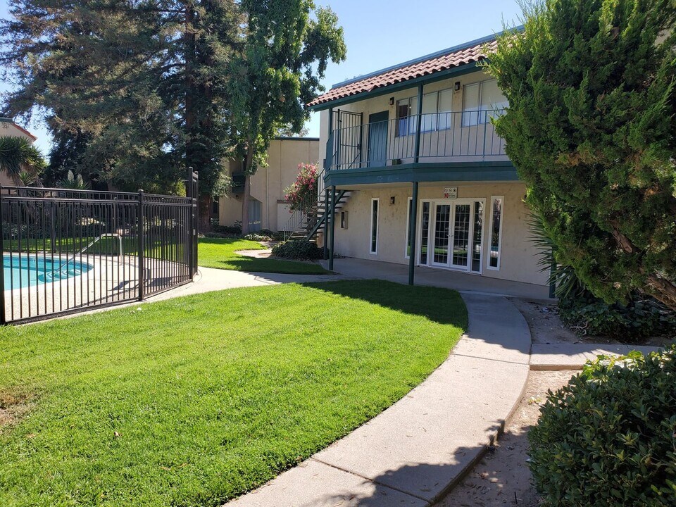 975 Murrieta Blvd in Livermore, CA - Building Photo