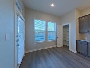 5476 Sandstone Dr in Garland, TX - Building Photo - Building Photo