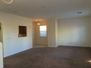 2604 La Mata St in Las Vegas, NV - Building Photo - Building Photo