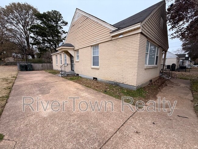 1093 N Watkins St in Memphis, TN - Building Photo - Building Photo