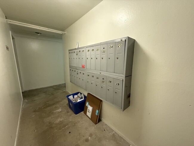 2211 Carleton St in Berkeley, CA - Foto de edificio - Building Photo