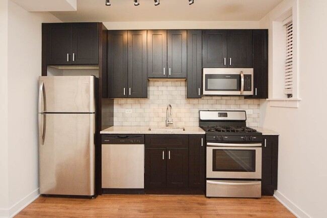 4631 N Leavitt in Chicago, IL - Building Photo - Building Photo