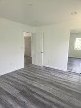 1219 W 47th St, Unit 1219 in Los Angeles, CA - Building Photo - Building Photo