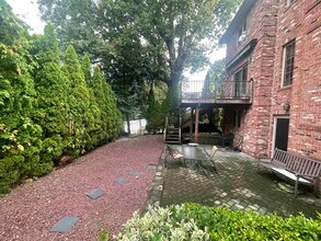 13 1st St in Englewood Cliffs, NJ - Building Photo - Building Photo