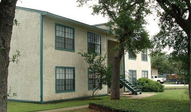 The 1856 in San Marcos, TX - Foto de edificio