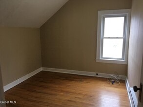 13 W Van Vechten St in Albany, NY - Building Photo - Building Photo
