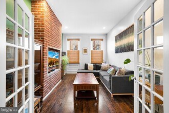 1236 Snyder Ave in Philadelphia, PA - Foto de edificio - Building Photo