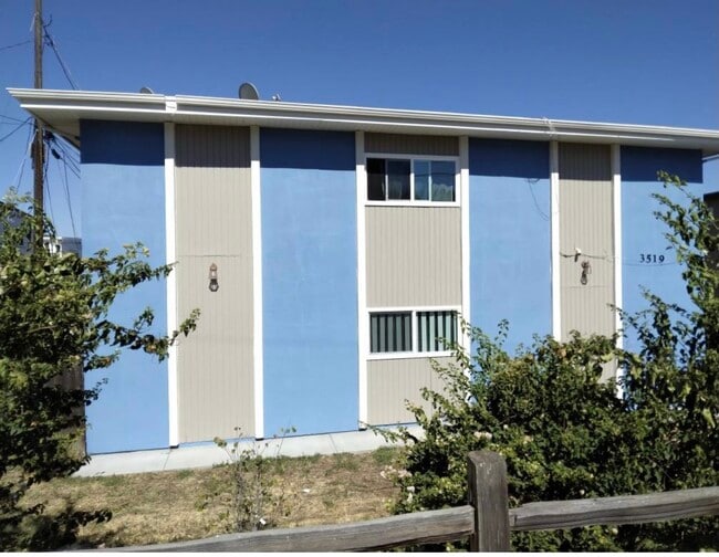 3519 Gracia Paseo, Unit 2