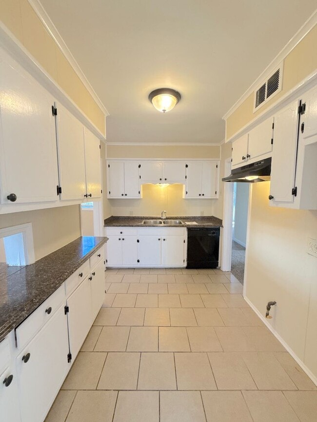 property at 3240 N Waynoka Cir