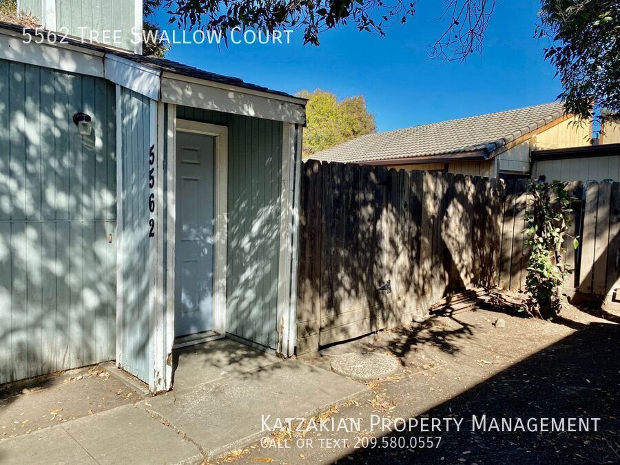 5562 Tree Swallow Ct in Stockton, CA - Building Photo