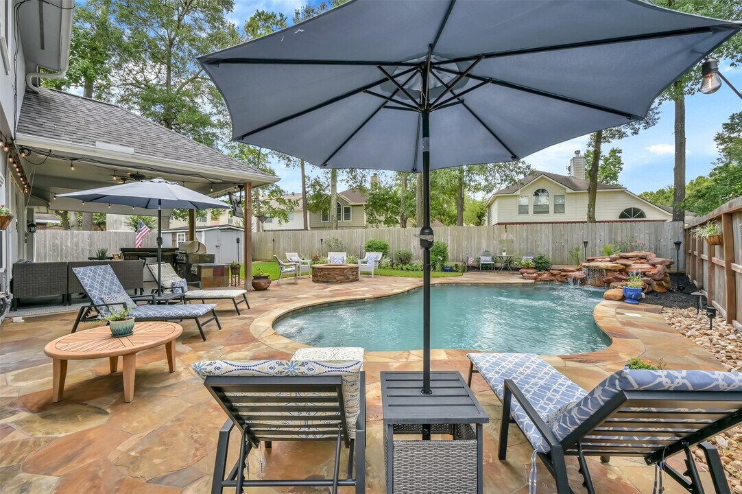 1918 Scenic Park Dr in Spring, TX - Building Photo