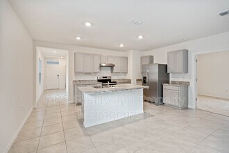 739 Chinoy Rd in Davenport, FL - Building Photo - Building Photo