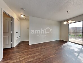 8528 Hawkview Dr in Fort Worth, TX - Building Photo - Building Photo
