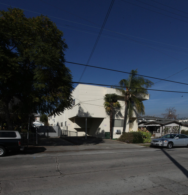 4345 Prospect Ave in Los Angeles, CA - Building Photo - Building Photo