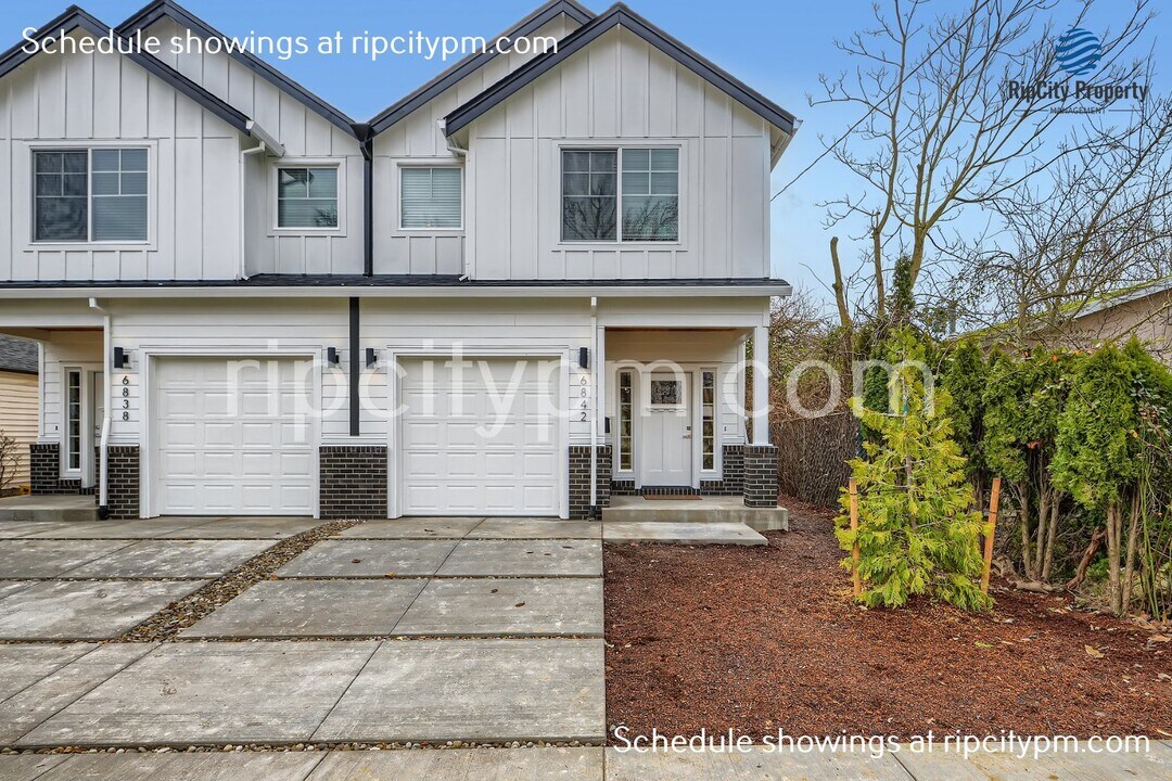 6838 N Mears St in Portland, OR - Building Photo