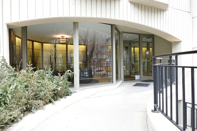 1340 N Dearborn St in Chicago, IL - Building Photo - Building Photo