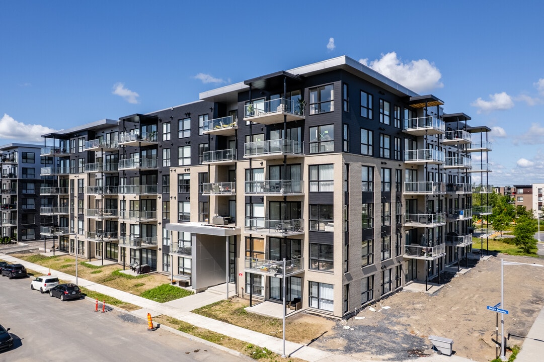 Melius in Longueuil, QC - Building Photo