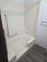 1409 12th Ave in Belle Plaine, IA - Building Photo - Building Photo