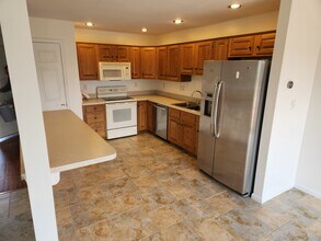 513 Northstar Dr in Harrisburg, PA - Foto de edificio - Building Photo