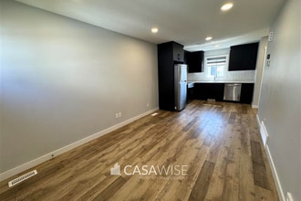 8045 Cedric Mah Rd in Edmonton, AB - Building Photo - Building Photo