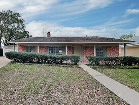 4707 Lost Oak Dr in Spring, TX - Building Photo