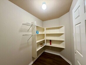 186 Fresno Springs in Buda, TX - Foto de edificio - Building Photo