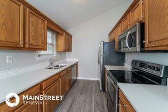 9305 Pinto Ct in Louisville, KY - Foto de edificio - Building Photo