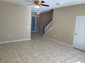 2121 Victoria Glen Dr in Sanford, FL - Building Photo - Building Photo