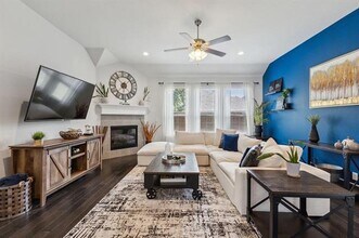 5601 Bottiglia Wy in McKinney, TX - Building Photo - Building Photo