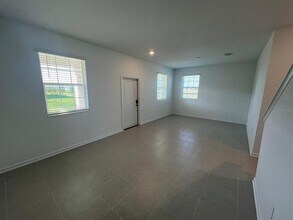 2585 Cotton Candy Aly in Kissimmee, FL - Building Photo - Building Photo